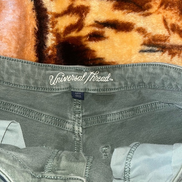 SOLD Universal Thread green high rise midi cuffed hem denim shorts - Picture 2 of 3